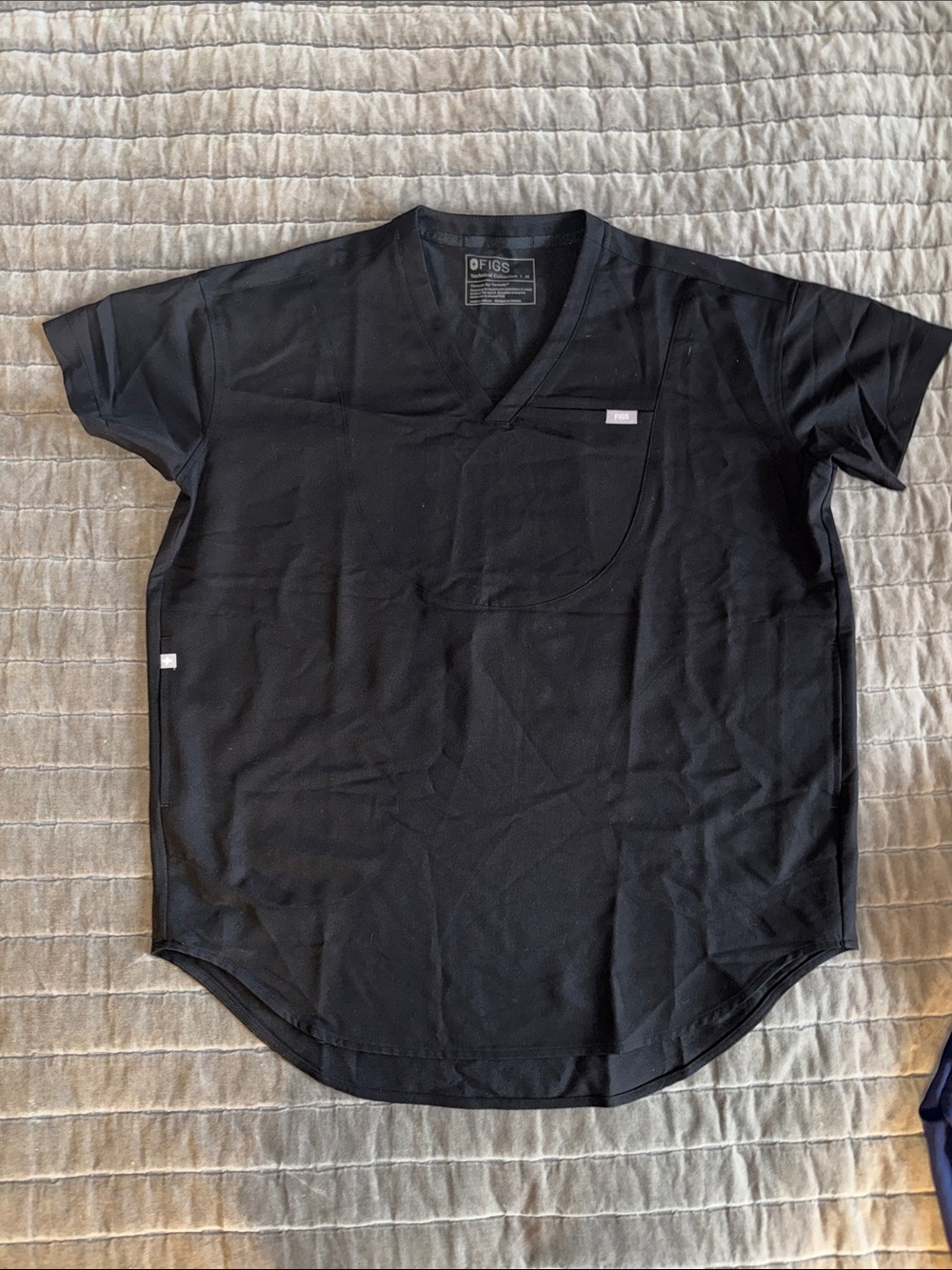 Figs black scrub top size Medium